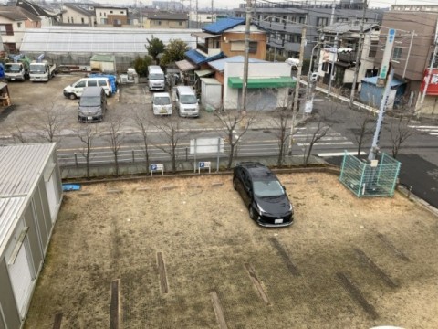 1月14日(土)に社屋横の駐車場を撮影
